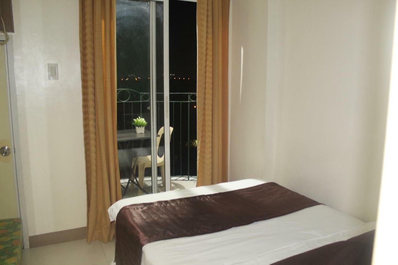 Chateau Elysee A3 Near Airport Wifi Kitchen Paranaque City Екстер'єр фото